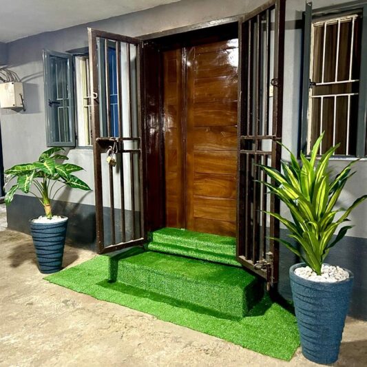 comfy comfort entrance